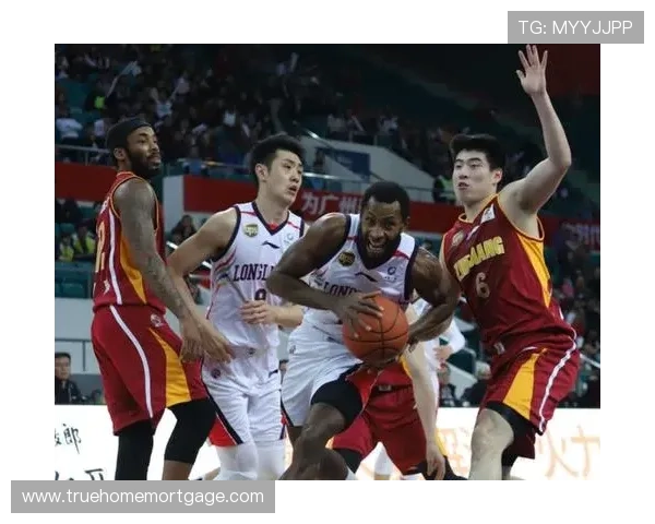 西甲后卫组合表现稳健，助力球队锁定季后赛名额分析