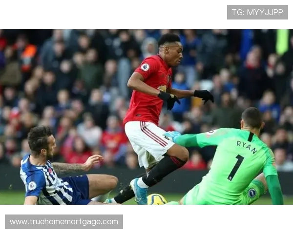 利物浦关键战表现波动，防守问题被彻底放大