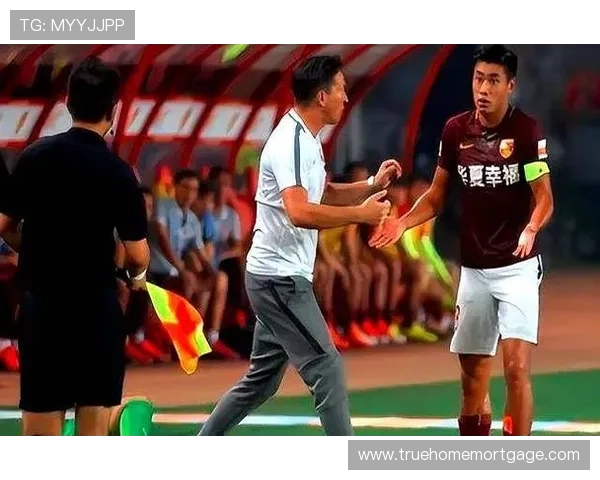 国安高位压迫战术反噬,防线频频被打穿暴露防守隐患 国安高位压迫战术反噬,防线频频被打穿暴露防守隐患