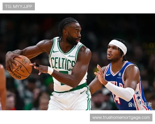 布朗无球跑动频繁提升空间效率，助凯尔特人关键时刻拉开比分